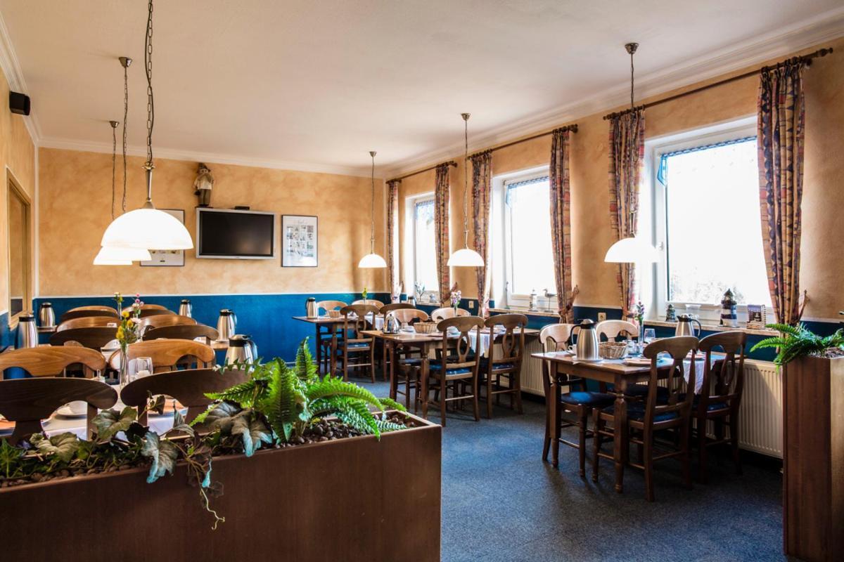 Logia Hotel Garni นอยฮาร์ลิงเงอซีล ภายนอก รูปภาพ
